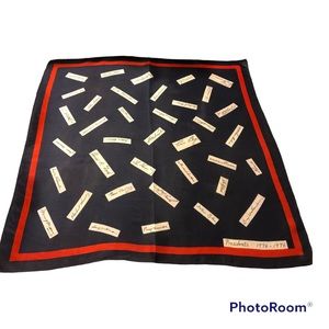 PRESIDENTS SIGNATURE SCARF